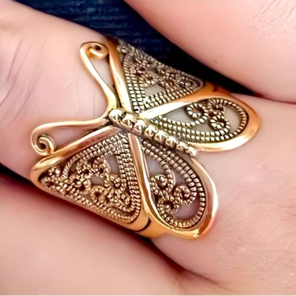 NWT 14KT GP VINTAGE BUTTERFLY RING AVAILABLE SIZES:5–10 0.7in / 18mm - Picture 1 of 1